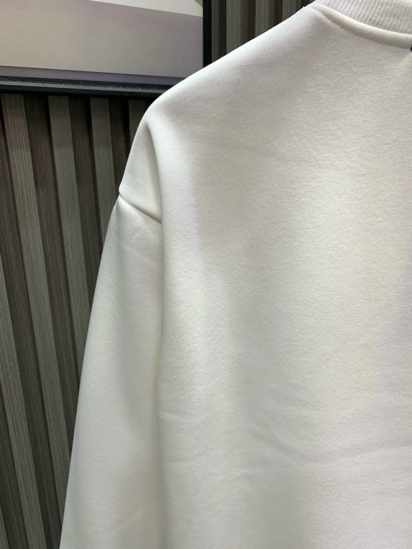 🅿️250 white